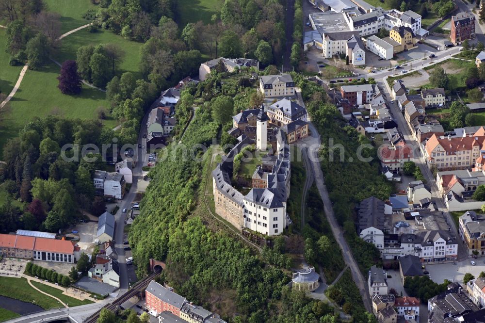 Aerial photograph Greiz - Castle of Oberes Schloss in the district Irchwitz in Greiz in the state Thuringia, Germany