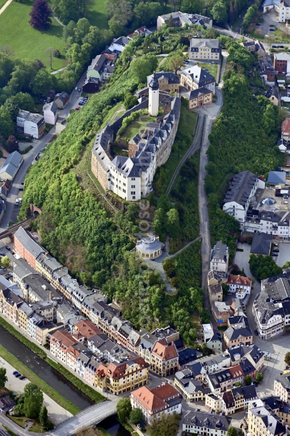 Greiz from above - Castle of Oberes Schloss in the district Irchwitz in Greiz in the state Thuringia, Germany