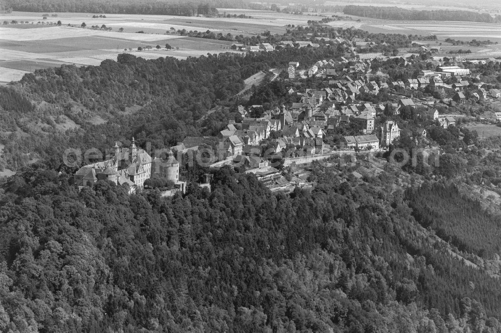 Langenburg from the bird's eye view: Castle of at the center of in Langenburg in the state Baden-Wuerttemberg, Germany