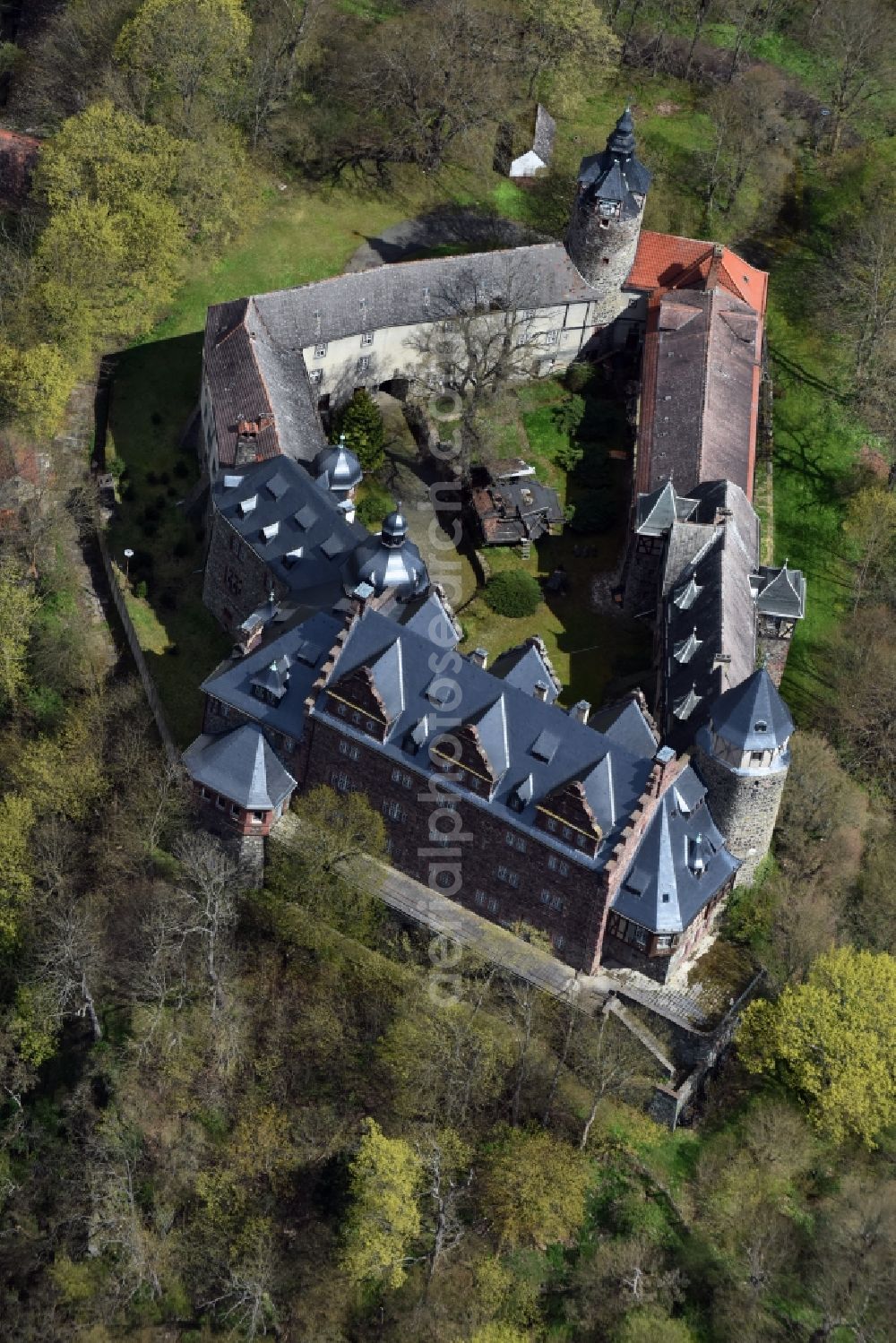 Aerial photograph Friesdorf - Castle of Schloss Rammelburg in Friesdorf in the state Saxony-Anhalt