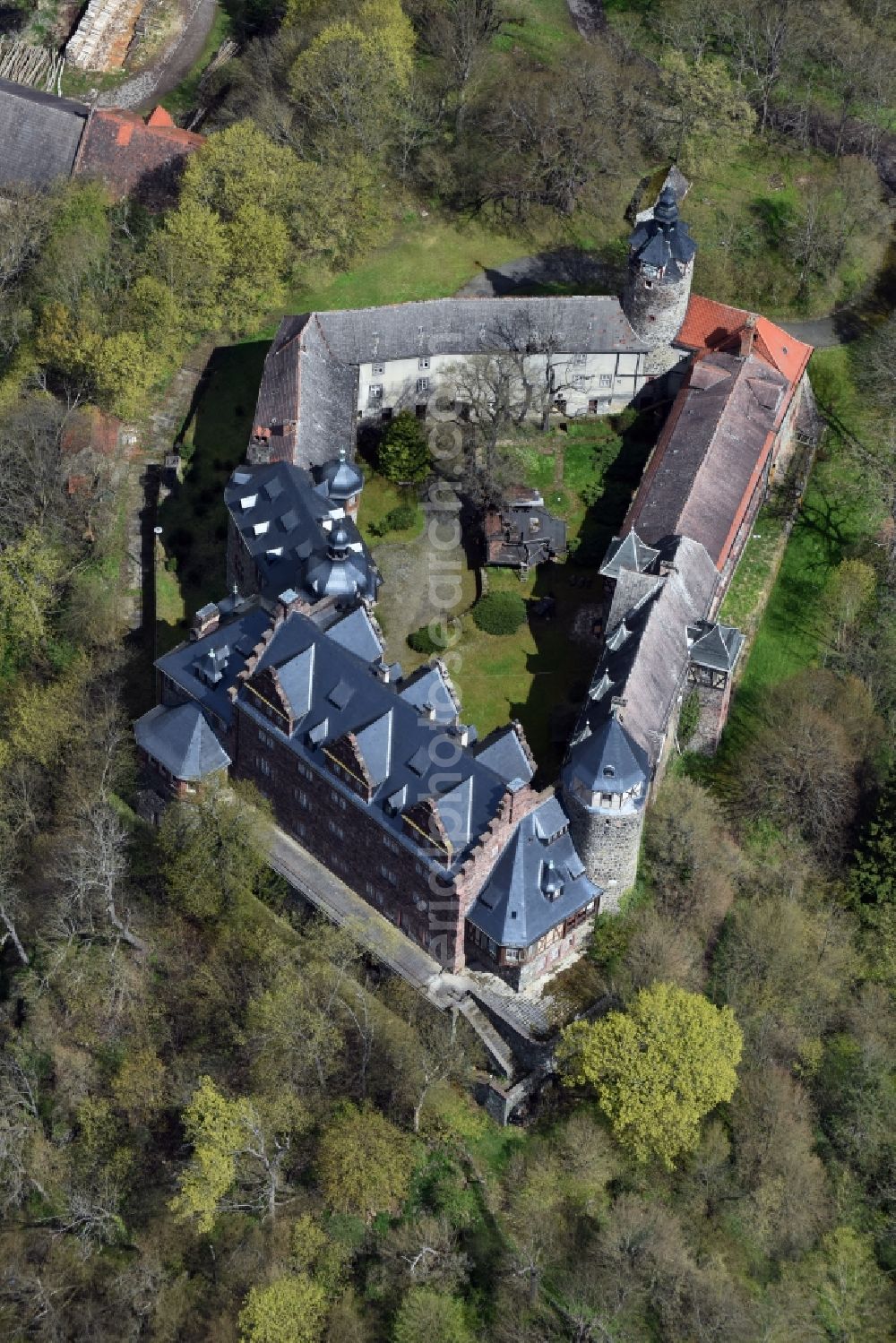 Aerial image Friesdorf - Castle of Schloss Rammelburg in Friesdorf in the state Saxony-Anhalt