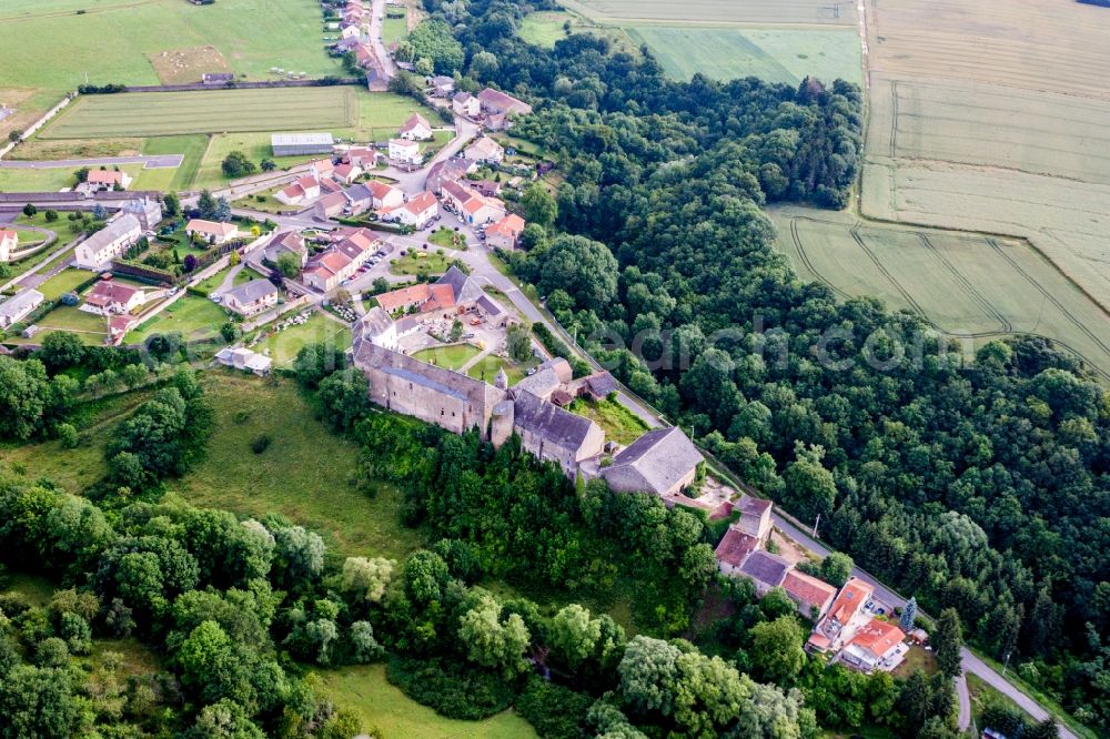 Roussy-le-Village from the bird's eye view: Castle of Schloss Roussy-le-bourg in Roussy-le-Village in Grand Est, France