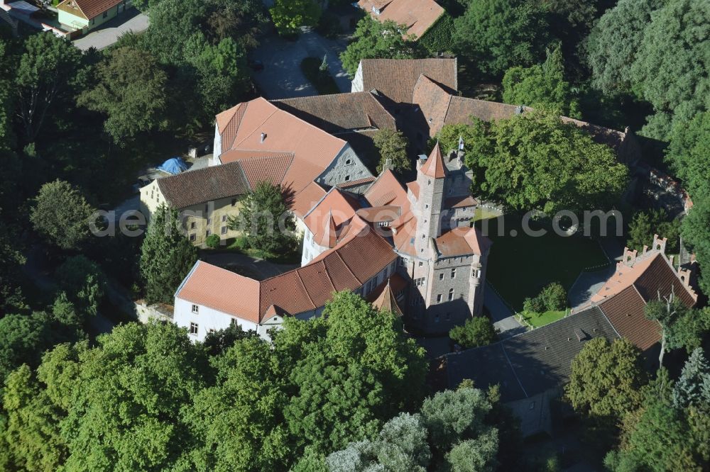 Altenhausen from above - Castle of Schloss Schloss Altenhausen an der Schlossstrasse in Altenhausen in the state Saxony-Anhalt