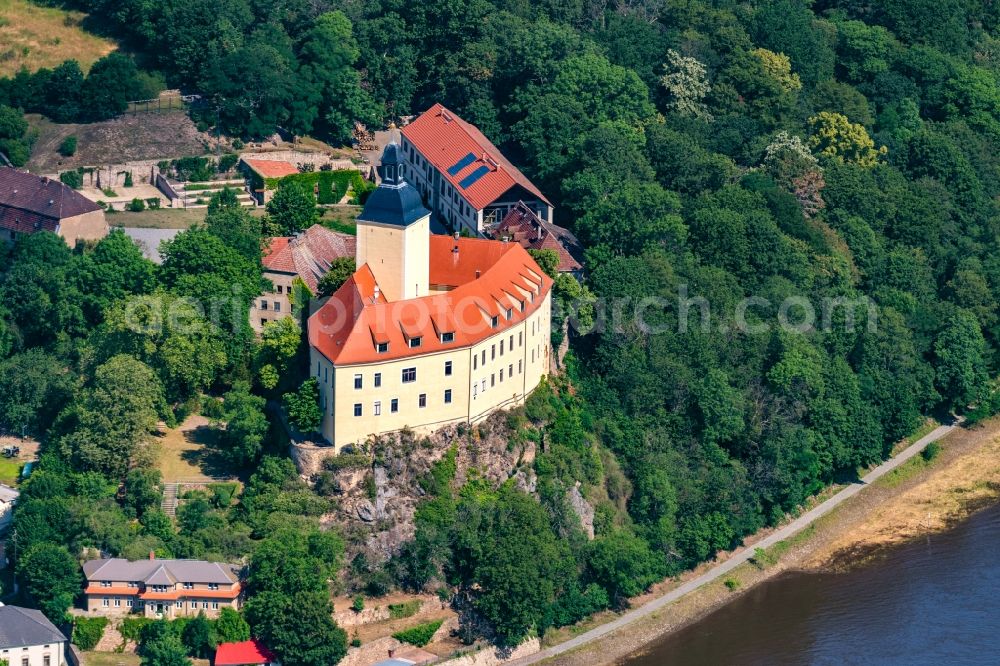 Neuhirschstein from the bird's eye view: Castle of Schloss Hirschstein in Neuhirschstein in the state Saxony, Germany