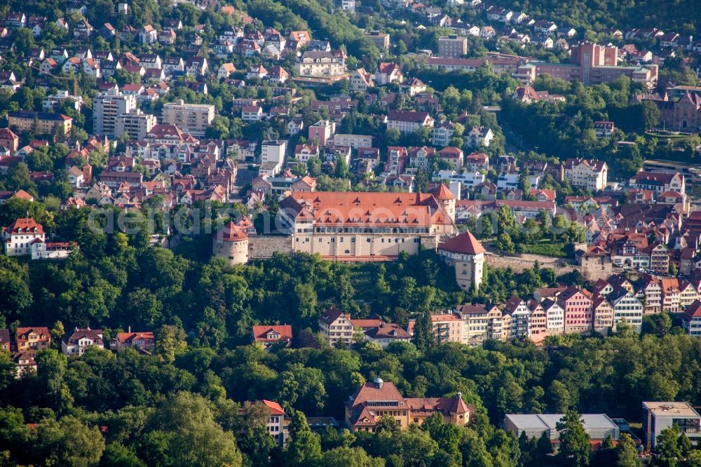 Aerial photograph Tübingen - Castle of Schloss Hohentuebingen with Museum Alte Kulturen | in Tuebingen in the state Baden-Wurttemberg, Germany