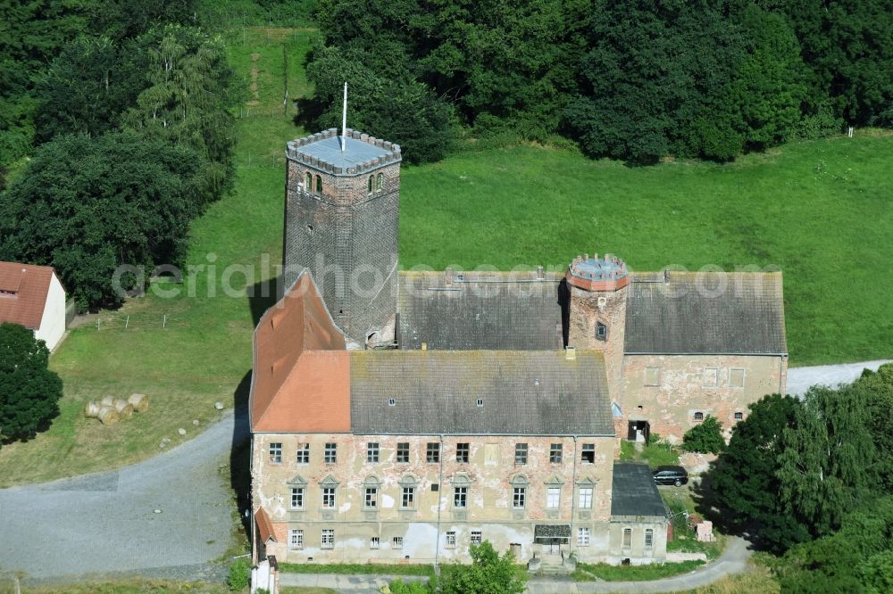 Schnaditz from the bird's eye view: Castle of Schloss Schnaditz e.V. in Bad Dueben in the state Saxony