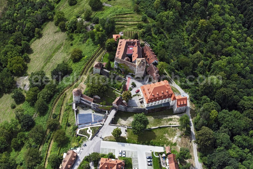 Künzelsau from the bird's eye view: Castle of Stetten in Kuenzelsau in the state Baden-Wuerttemberg, Germany