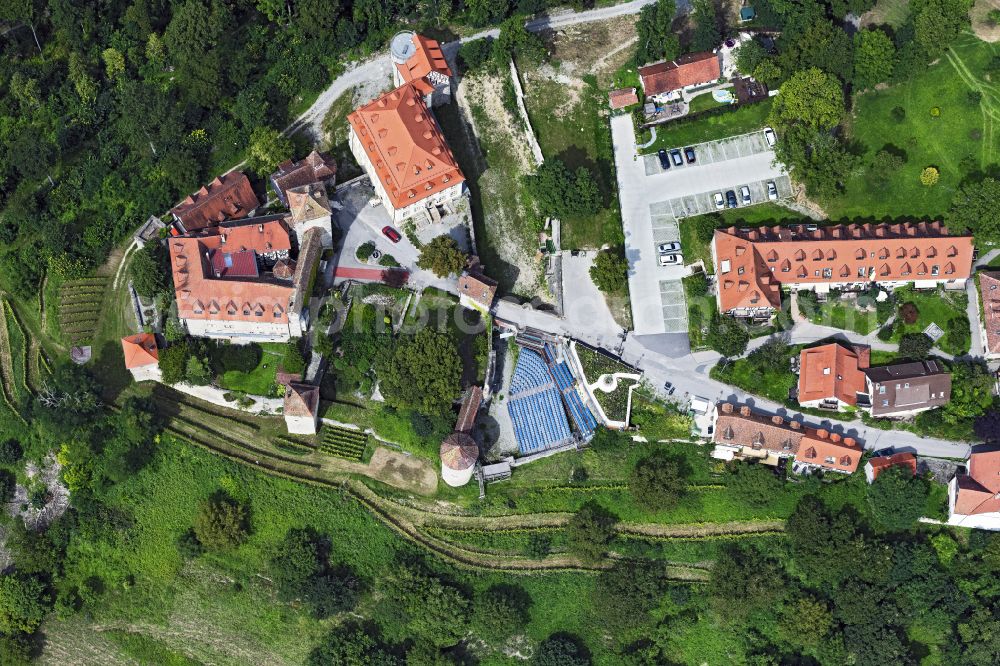 Aerial photograph Künzelsau - Castle of Stetten in Kuenzelsau in the state Baden-Wuerttemberg, Germany