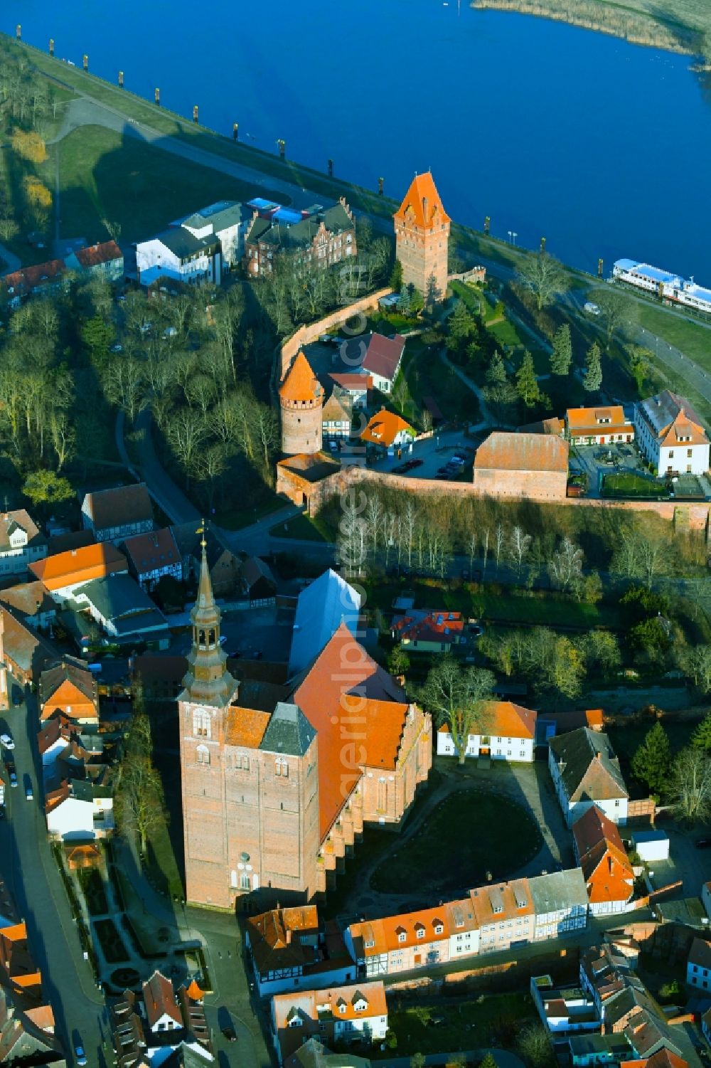 Aerial photograph Tangermünde - Castle of Schloss in Tangermuende in the state Saxony-Anhalt, Germany