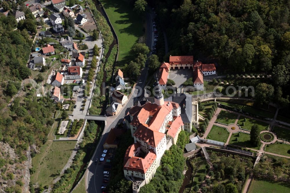 Weesenstein from the bird's eye view: Castle of Weesenstein in Weesenstein in the state Saxony, Germany