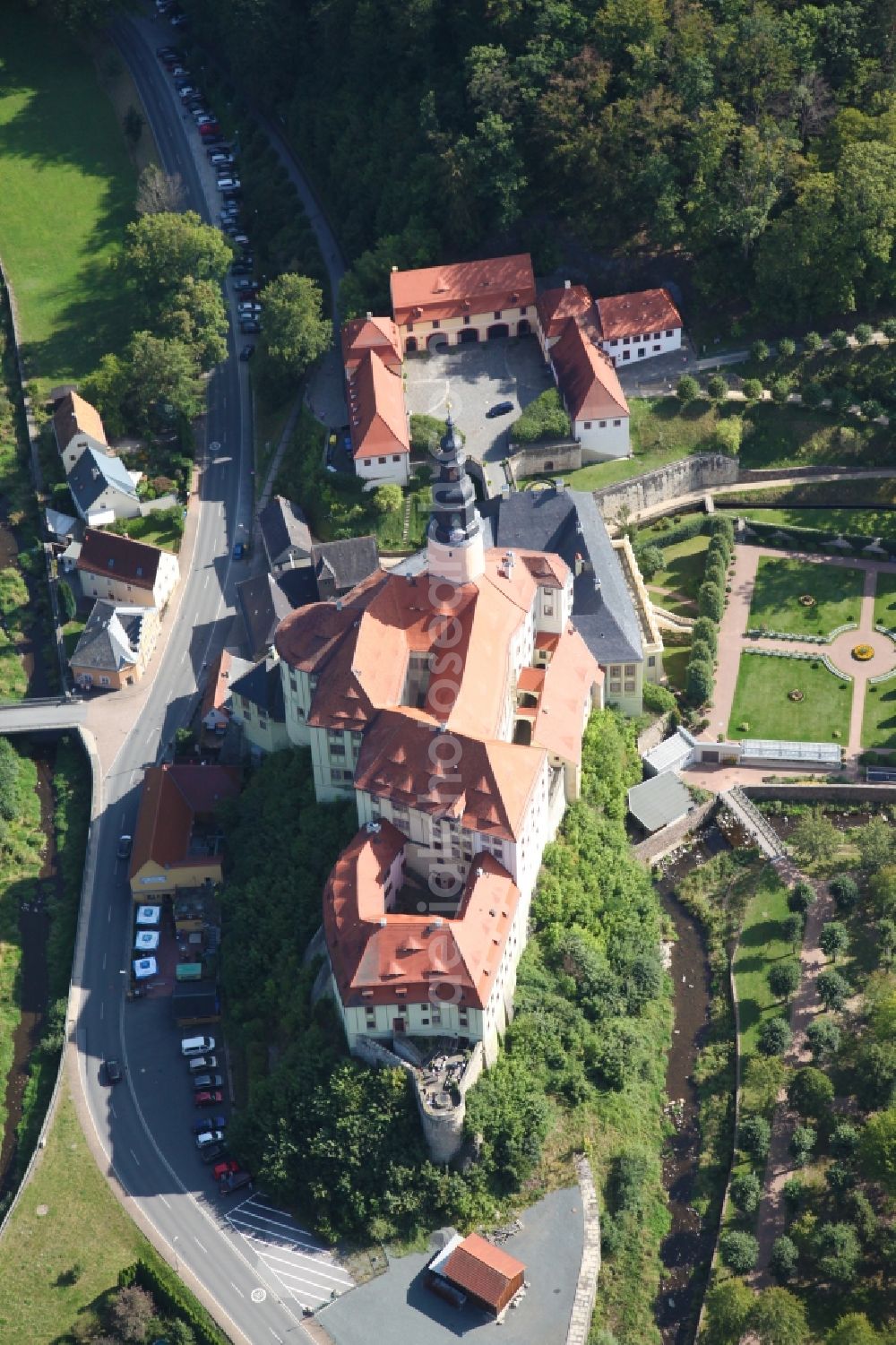 Aerial photograph Weesenstein - Castle of Weesenstein in Weesenstein in the state Saxony, Germany