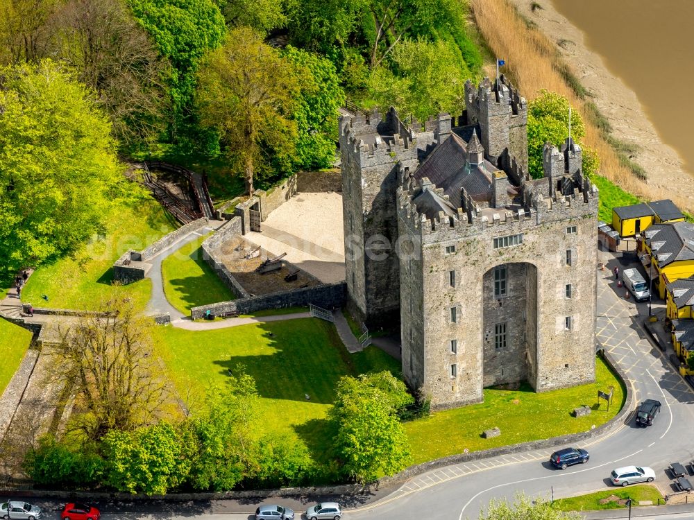 Aerial photograph Bunratty - Castle of the fortress Bunratty Castle in Bunratty in Clare, Ireland