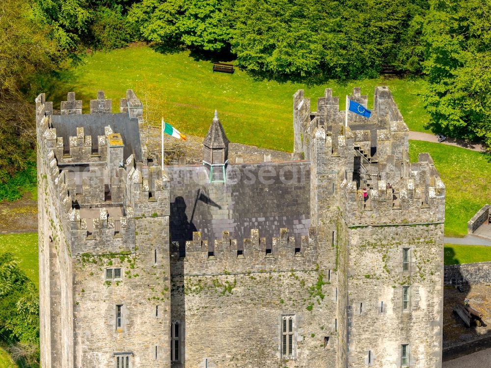 Aerial photograph Bunratty - Castle of the fortress Bunratty Castle in Bunratty in Clare, Ireland