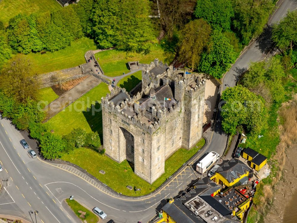 Bunratty from the bird's eye view: Castle of the fortress Bunratty Castle in Bunratty in Clare, Ireland