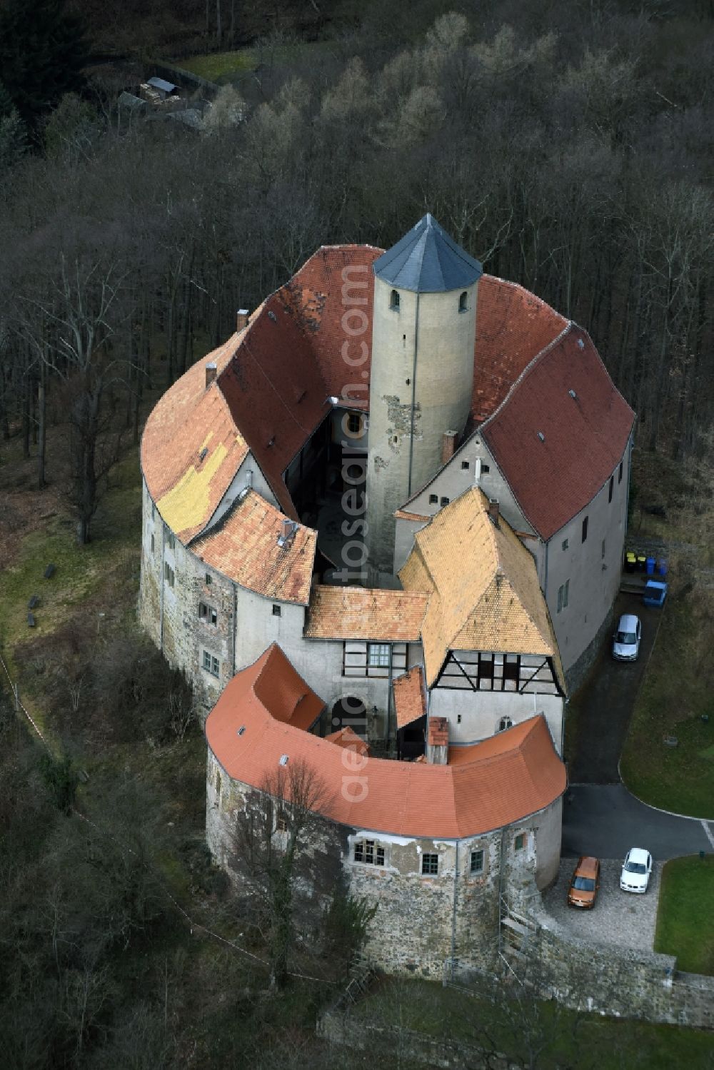 Schönfels from the bird's eye view: Castle of the fortress Burg Schoenfels on Burgstrasse in Schoenfels in the state Saxony