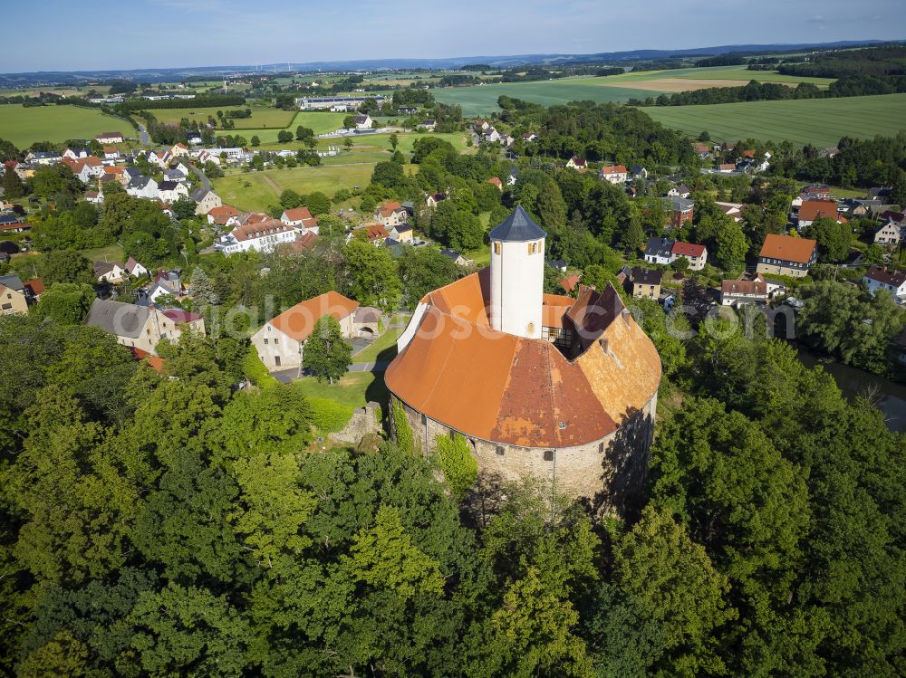 Schönfels from the bird's eye view: Castle of the fortress Burg Schoenfels on Burgstrasse in Schoenfels in the state Saxony