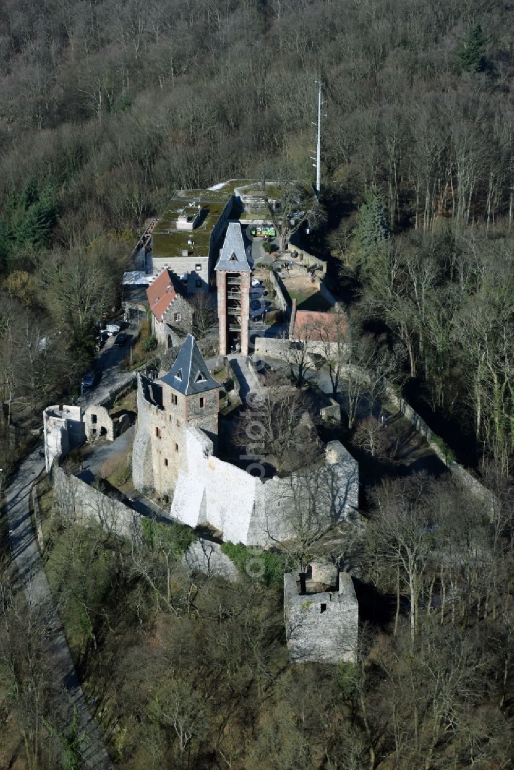 Nieder-Beerbach from the bird's eye view: Castle of the fortress Frankenstein in Nieder-Beerbach in the state Hesse