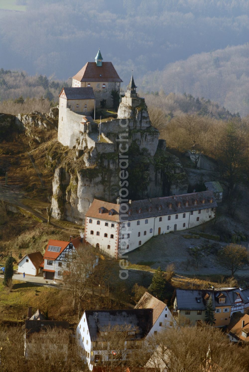 Aerial photograph Kirchensittenbach - Castle of the fortress Hohenstein in Kirchensittenbach in the state Bavaria, Germany