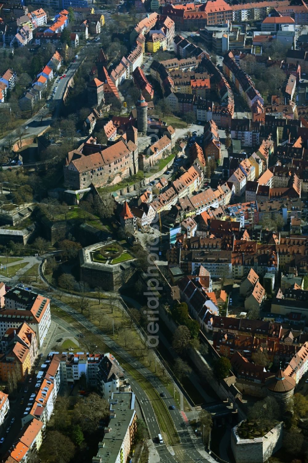 Aerial image Nürnberg - Castle of the fortress Kaiserburg in the district Altstadt in Nuremberg in the state Bavaria, Germany