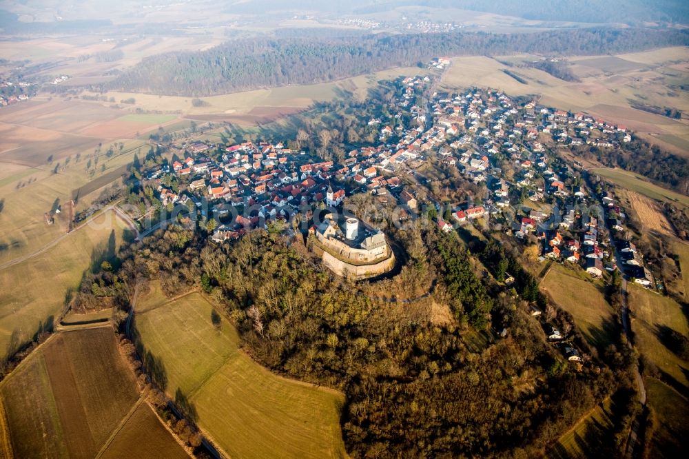 Otzberg from the bird's eye view: Castle of the fortress Museum on Burgweg in the district Hering in Otzberg in the state Hesse, Germany