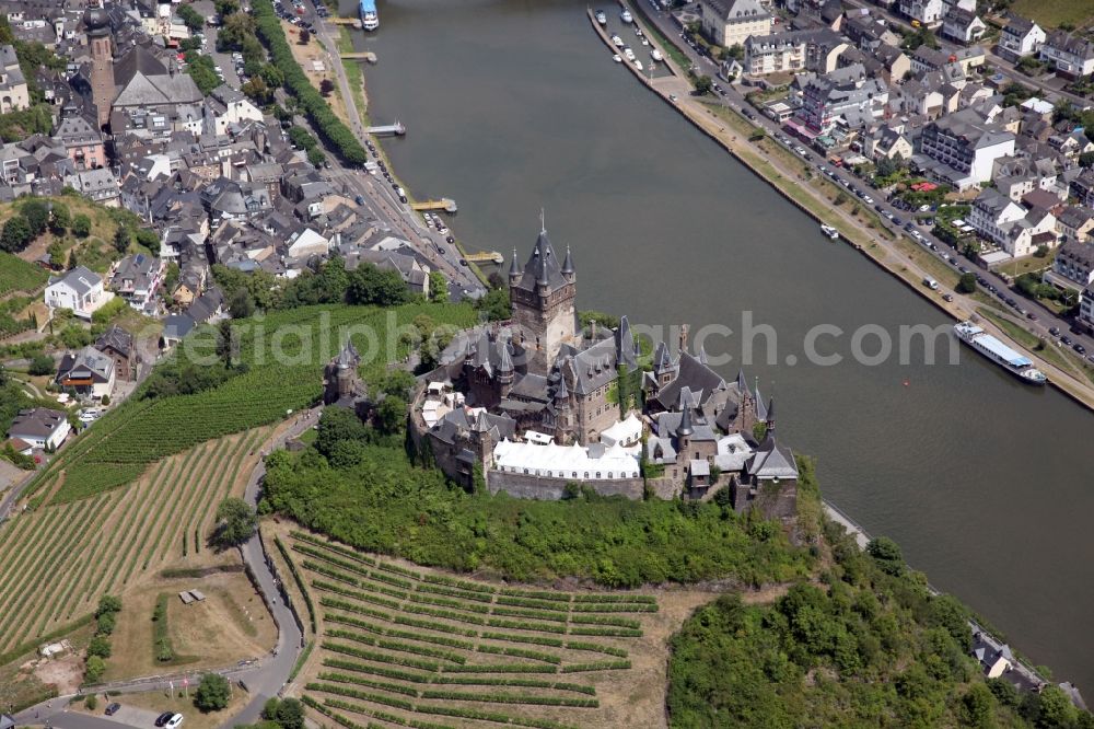 Cochem from above - Castle of the fortress Reichsburg Cochem in Cochem in the state Rhineland-Palatinate, Germany