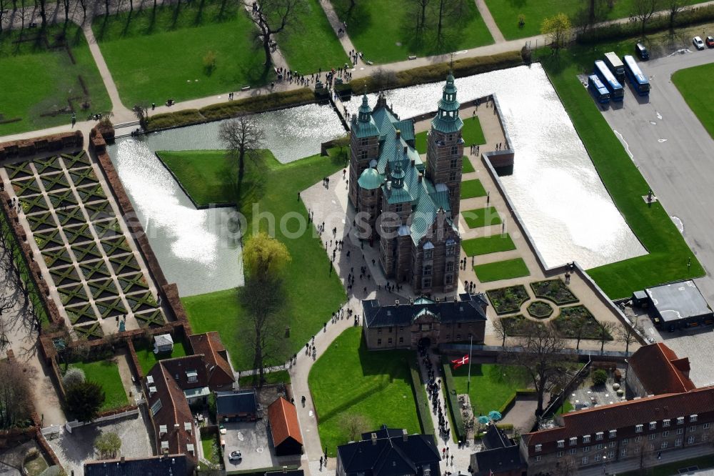 Aerial image Kopenhagen - Castle of the fortress Rosenborg Castle Oster Voldgade in Copenhagen in , Denmark