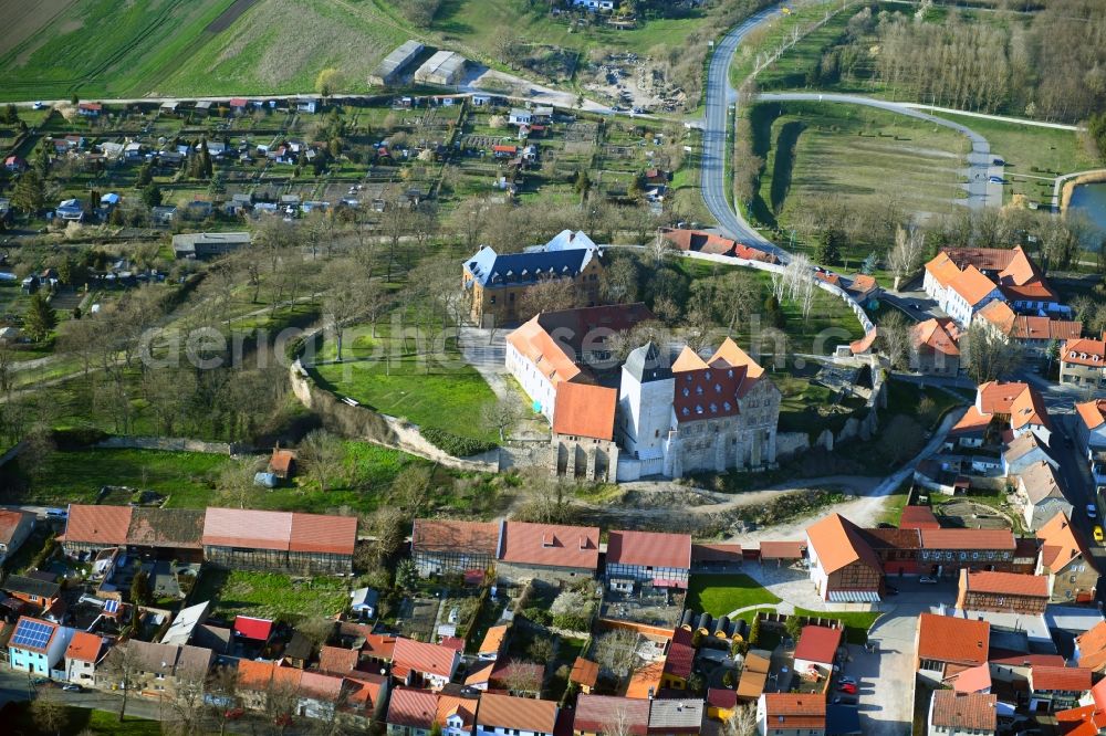 Aerial photograph Weißensee - Castle complex of Veste Runneburg with castle wall ring in Weissensee in the state Thuringia, Germany