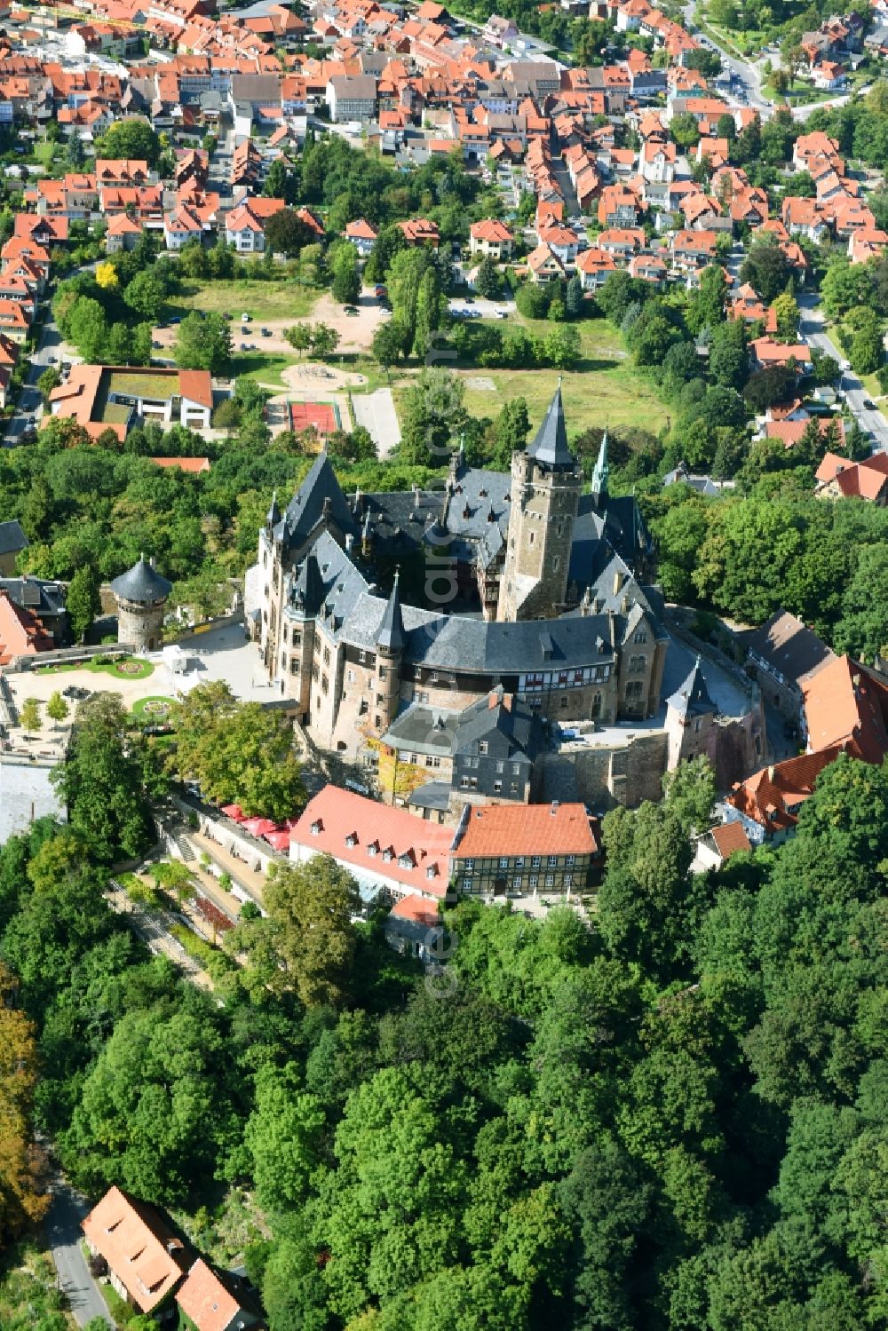 Wernigerode from the bird's eye view: Castle of the fortress Schloss Wernigerode in Wernigerode in the state Saxony-Anhalt, Germany