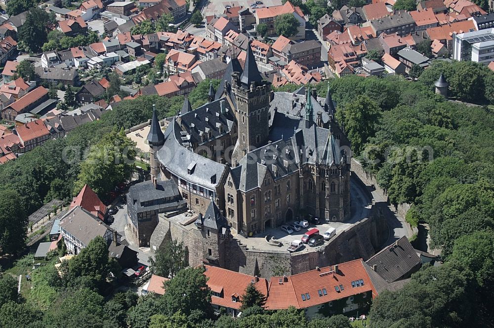 Wernigerode from the bird's eye view: Castle of the fortress Schloss Wernigerode in Wernigerode in the state Saxony-Anhalt, Germany