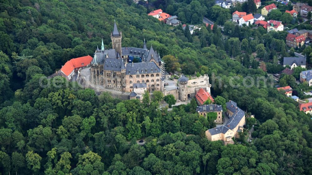 Wernigerode from the bird's eye view: Castle of the fortress Schloss Wernigerode in Wernigerode in the state Saxony-Anhalt, Germany