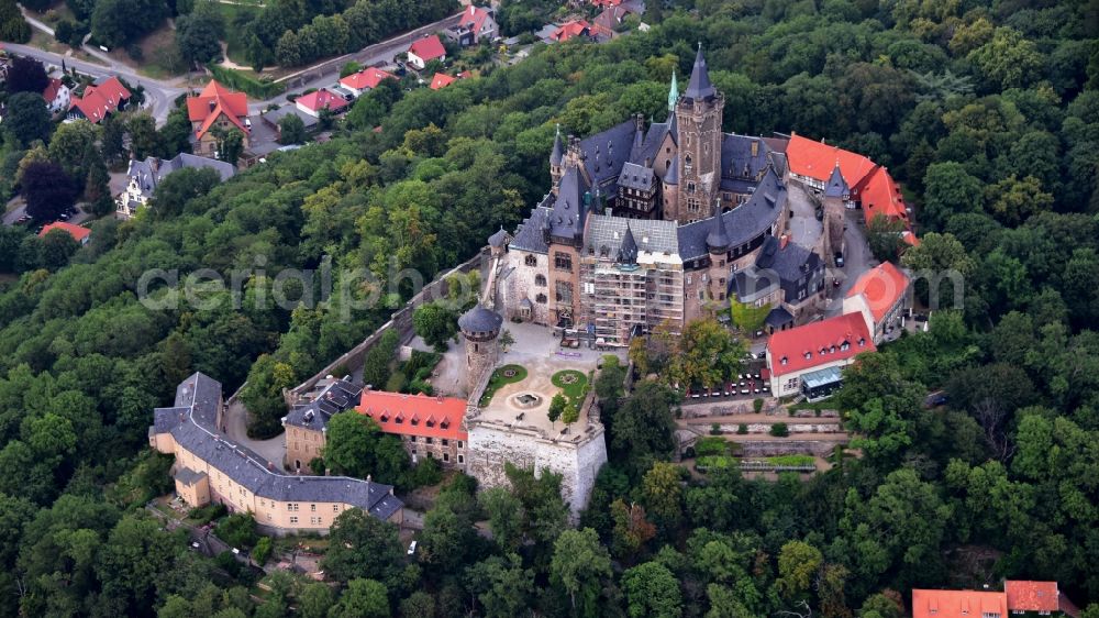 Wernigerode from the bird's eye view: Castle of the fortress Schloss Wernigerode in Wernigerode in the state Saxony-Anhalt, Germany