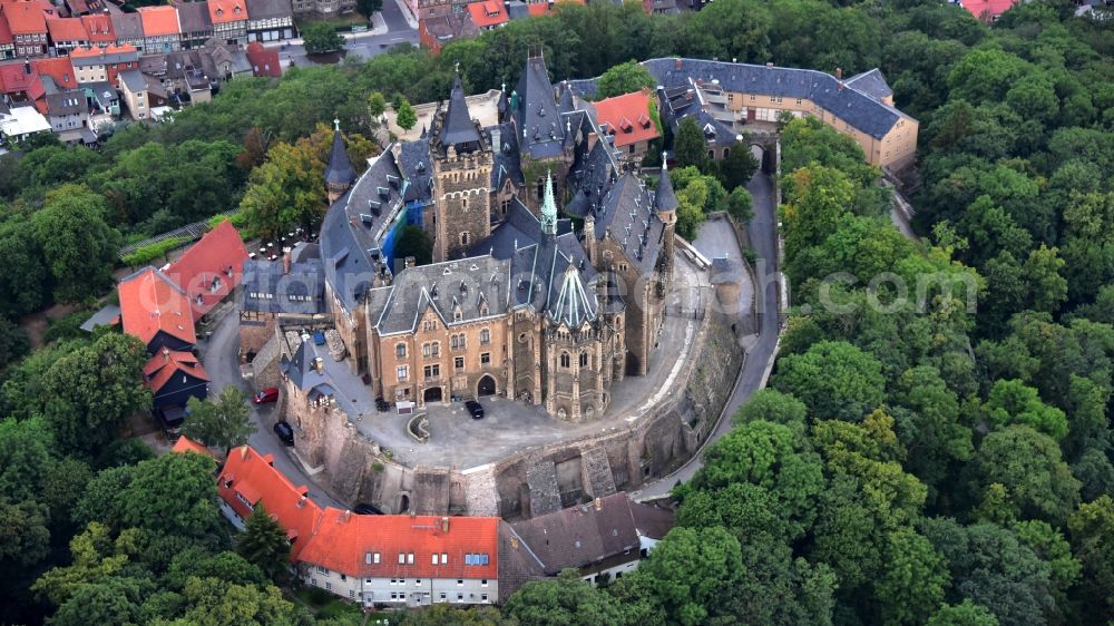 Wernigerode from the bird's eye view: Castle of the fortress Schloss Wernigerode in Wernigerode in the state Saxony-Anhalt, Germany