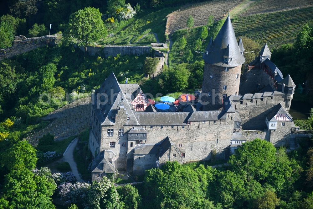 Aerial image Bacharach - Castle of the fortress Stahleck in Bacharach in the state Rhineland-Palatinate, Germany