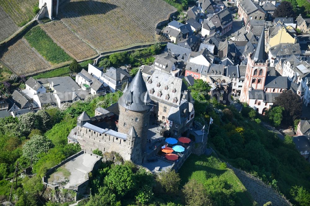 Aerial photograph Bacharach - Castle of the fortress Stahleck in Bacharach in the state Rhineland-Palatinate, Germany