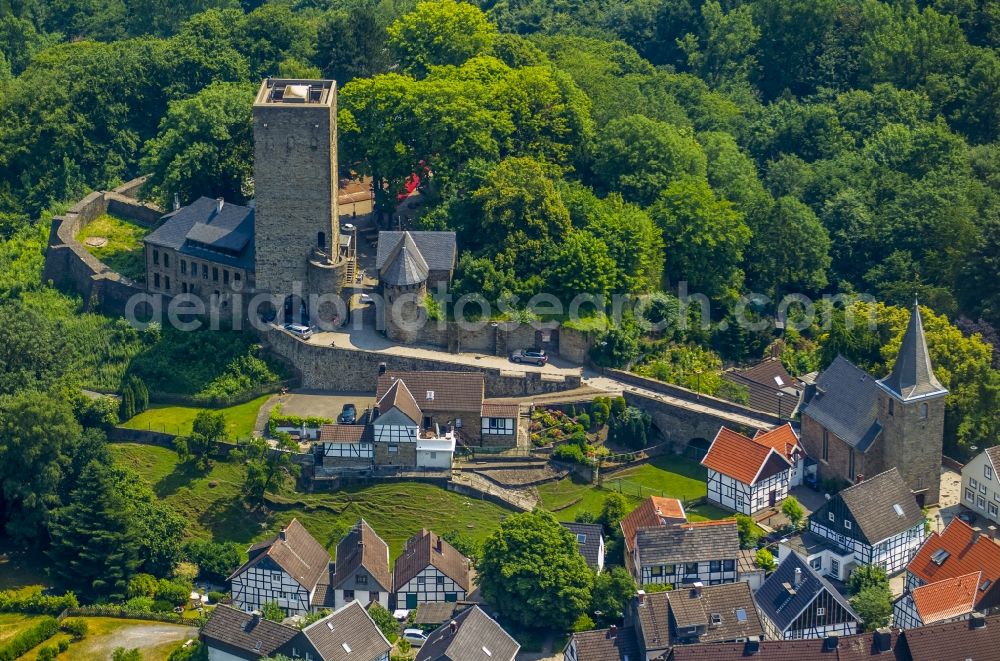 Hattingen from above - Castle of the fortress mit Wehrturm Blankenstein in Hattingen in the state North Rhine-Westphalia