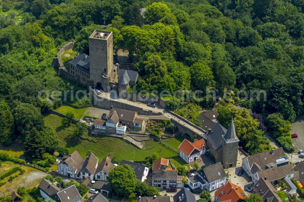 Hattingen from the bird's eye view: Castle of the fortress mit Wehrturm Blankenstein in Hattingen in the state North Rhine-Westphalia