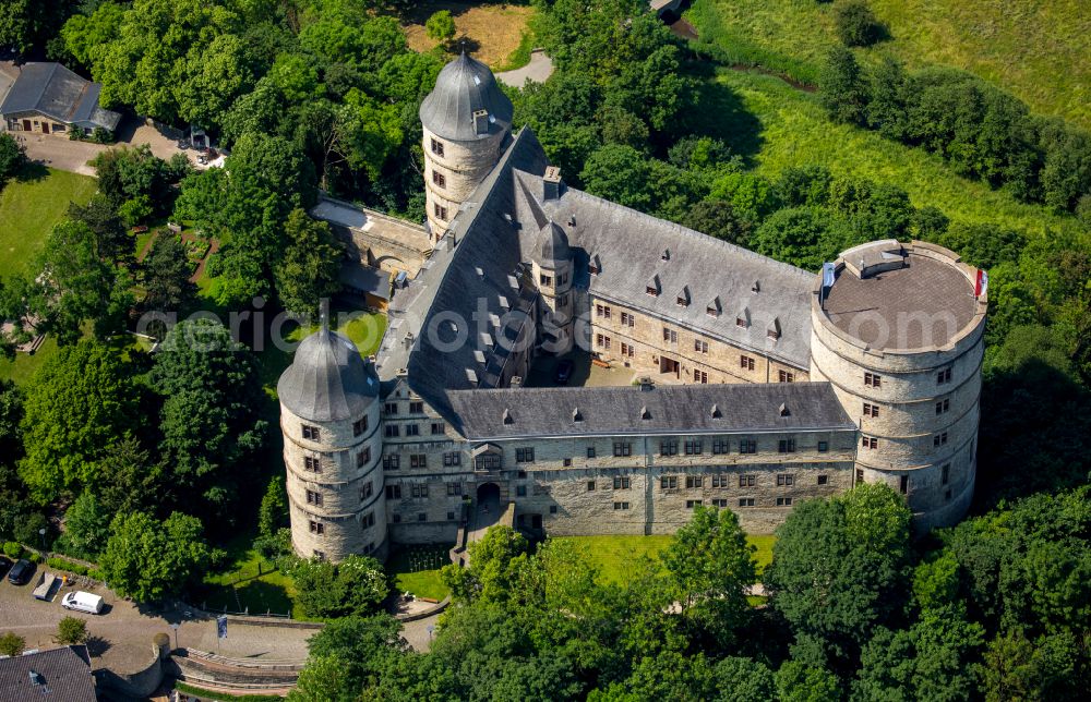 Büren from the bird's eye view: Castle of the fortress Wewelsburg on Burgwall in Bueren in the state North Rhine-Westphalia