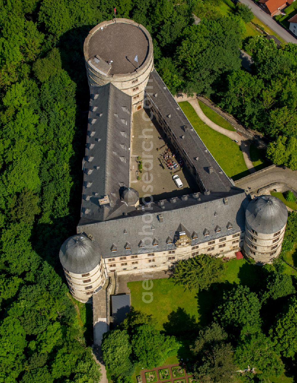 Aerial photograph Büren - Castle of the fortress Wewelsburg on Burgwall in Bueren in the state North Rhine-Westphalia