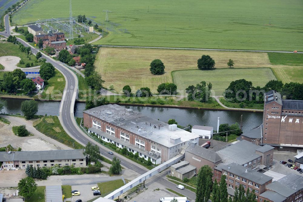 Burg from the bird's eye view: Blick auf die Burger Strassenbrücke über den Elbe-Havel-Kanal an der Niegripper Chausee (L52) in Burg / Sachsen-Anhalt. View of the Burger Street bridge over the Elbe-Havel canal to the Niegripper Chausee (L52) in Burg, Saxony-Anhalt.