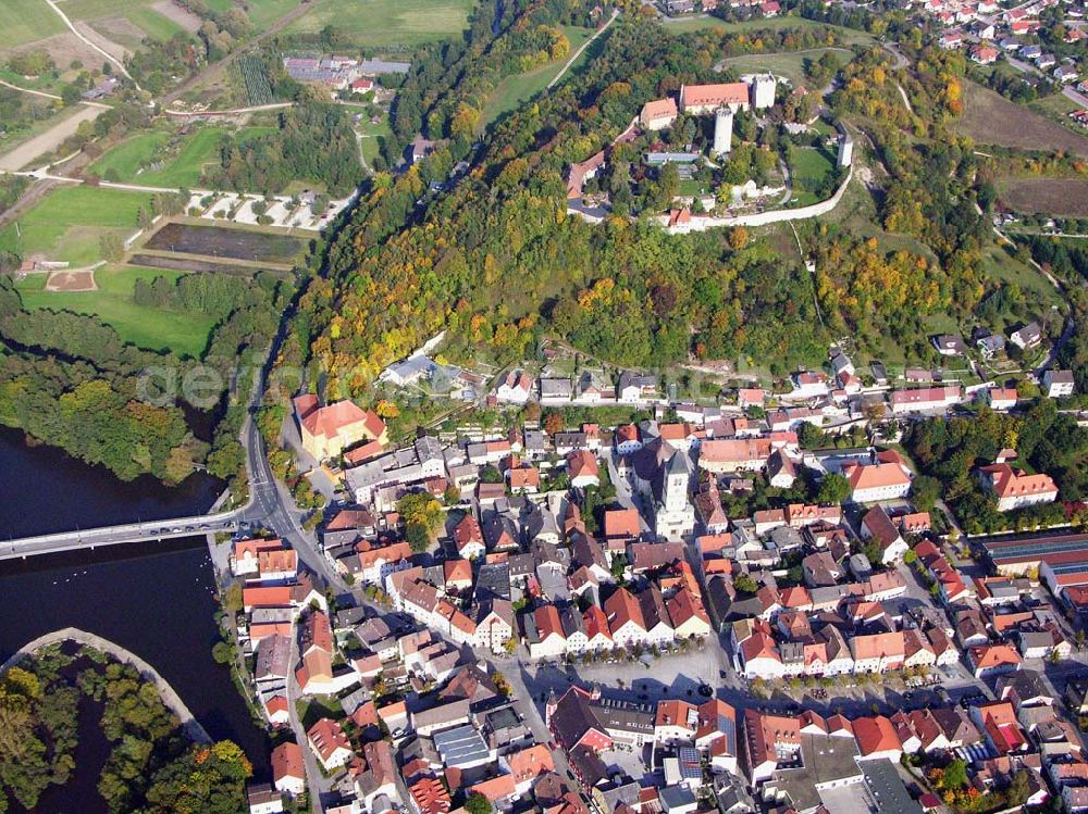 Burglengenfeld / Bayern from the bird's eye view: Burglengenfeld (Bayern): Die 1200-jährige Burganlage Burg Lengenfeld auf dem Kreuzberg,auch bekannt als die Wiege der Wittelsbacher, Marktplatz 2-6, 93133 Burglengenfeld Tel. (09471) 7018-0, Fax. (09471) 701845