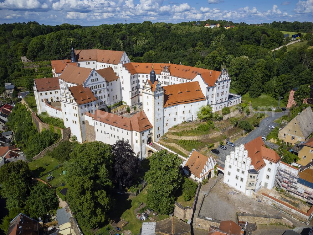 Aerial photograph Colditz - Walls of the castle complex on the plateau and castle on street Schlossgasse in Colditz in the state Saxony, Germany