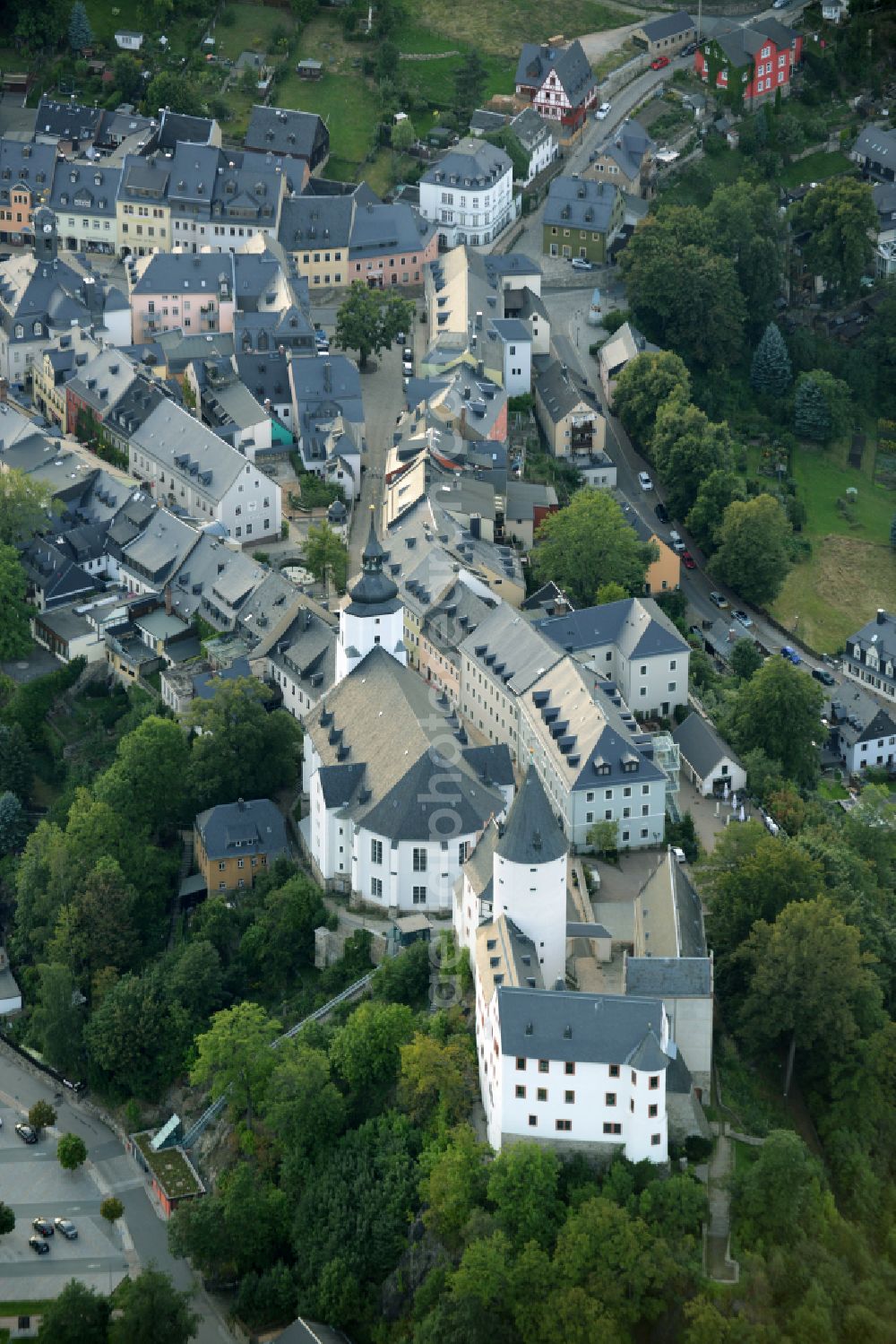 Aerial image Schwarzenberg/Erzgebirge - Walls of the castle complex on the plateau Schloss Schwarzenberg in Schwarzenberg/Erzgebirge in the state Saxony, Germany