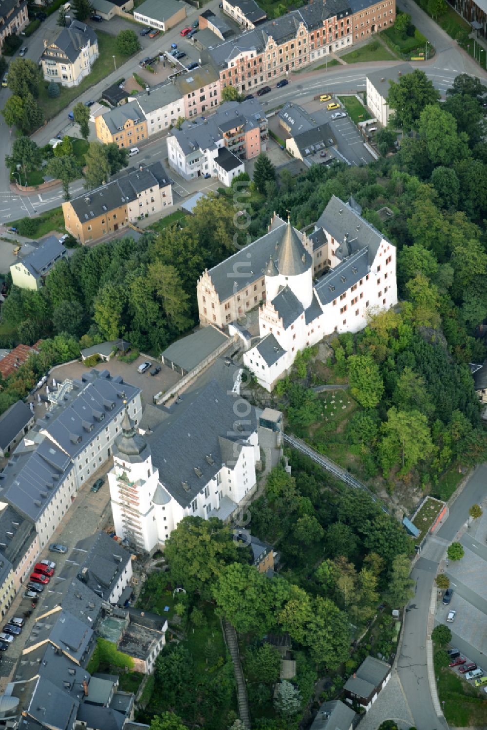 Aerial photograph Schwarzenberg/Erzgebirge - Walls of the castle complex on the plateau Schloss Schwarzenberg in Schwarzenberg/Erzgebirge in the state Saxony, Germany