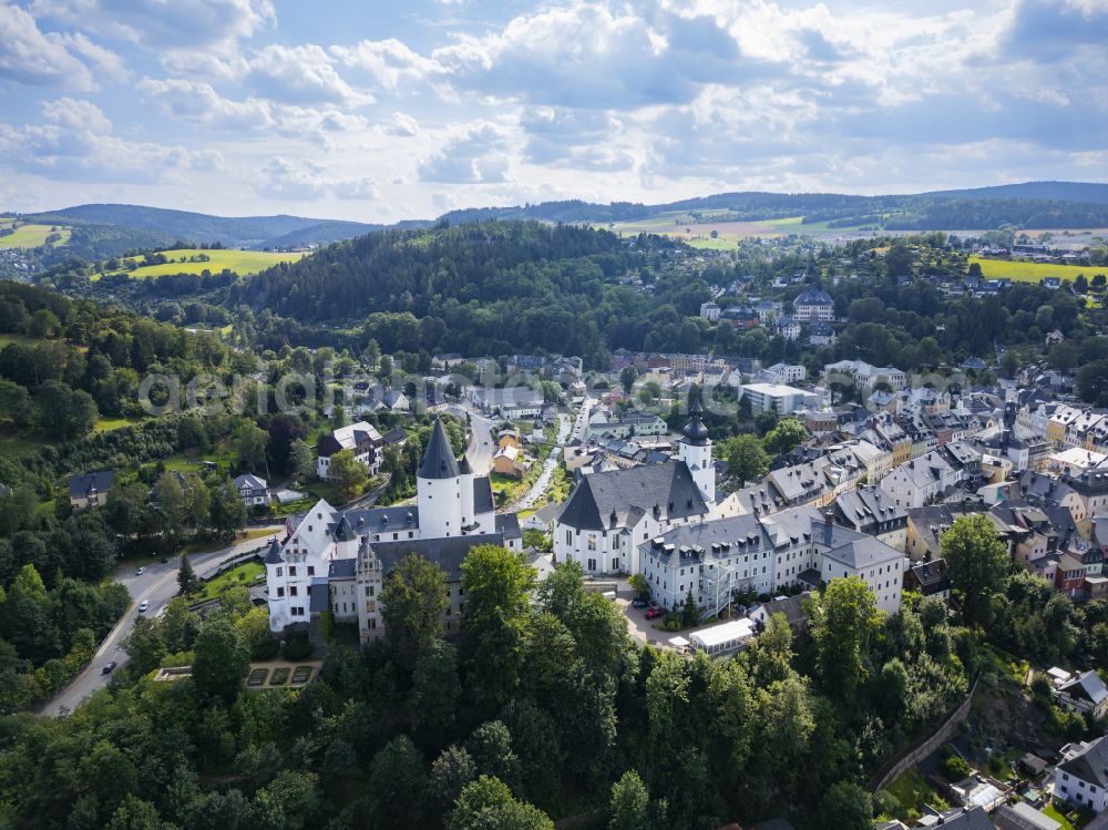 Schwarzenberg/Erzgebirge from the bird's eye view: Walls of the castle complex on the plateau Schloss Schwarzenberg in Schwarzenberg/Erzgebirge in the state Saxony, Germany