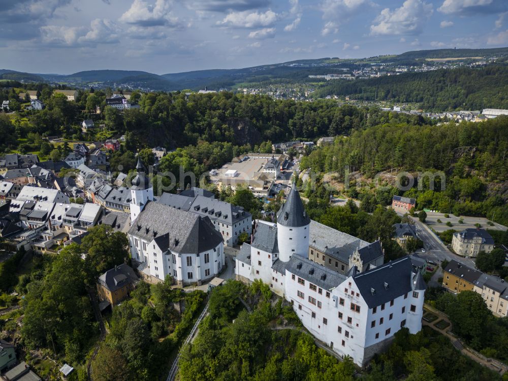 Aerial photograph Schwarzenberg/Erzgebirge - Walls of the castle complex on the plateau Schloss Schwarzenberg in Schwarzenberg/Erzgebirge in the state Saxony, Germany