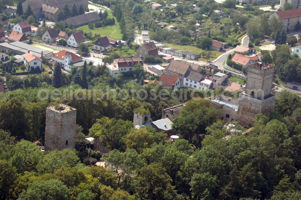 Aerial image Eckartsberga Eckartsberga Eckartsberga Eckartsberga - Strasse der Romanik: Die Eckartsburg liegt auf einem Bergrücken oberhalb der Kleinstadt Eckartsberga im Burgenlandkreis, am Südrand der Finnelandschaft im Naturpark Saale-Unstrut-Triasland, nahe der Landesgrenze Sachsen-Anhalts zu Thüringen. Homepage: