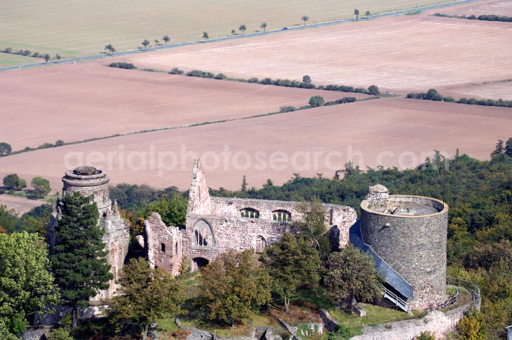 Steinthaleben from the bird's eye view: Die Rothenburg ist eine Burgruine in der Gemeinde Steinthaleben im Kyffhäuserkreis, Thüringen. Die Burgruine Rothenburg befindet sich auf einem steilen Bergvorsprung am Nordrand des Kyffhäusergebirges.