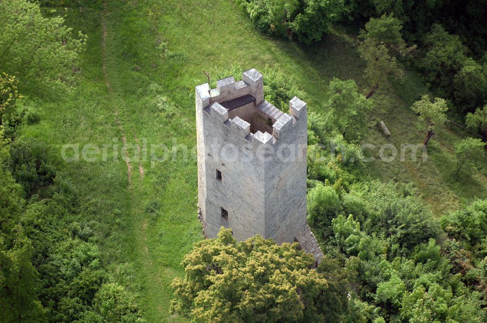 Aerial photograph Tautenburg - Blick auf die Burgruine Tautenburg. Die Burgruine liegt etwa elf Kilometer nordöstlich von Jena inmitten des Tautenburger Forstes auf einem kleinen Bergsporn und besteht seit etwa dem 12. Jahrhundert. View of the ruins castle ruin of Tautenburg. The castle is situated about seven miles northeast of Jena in the middle of the Tautenburg forest on a small mountain spur and has existed since about the 12th Century.