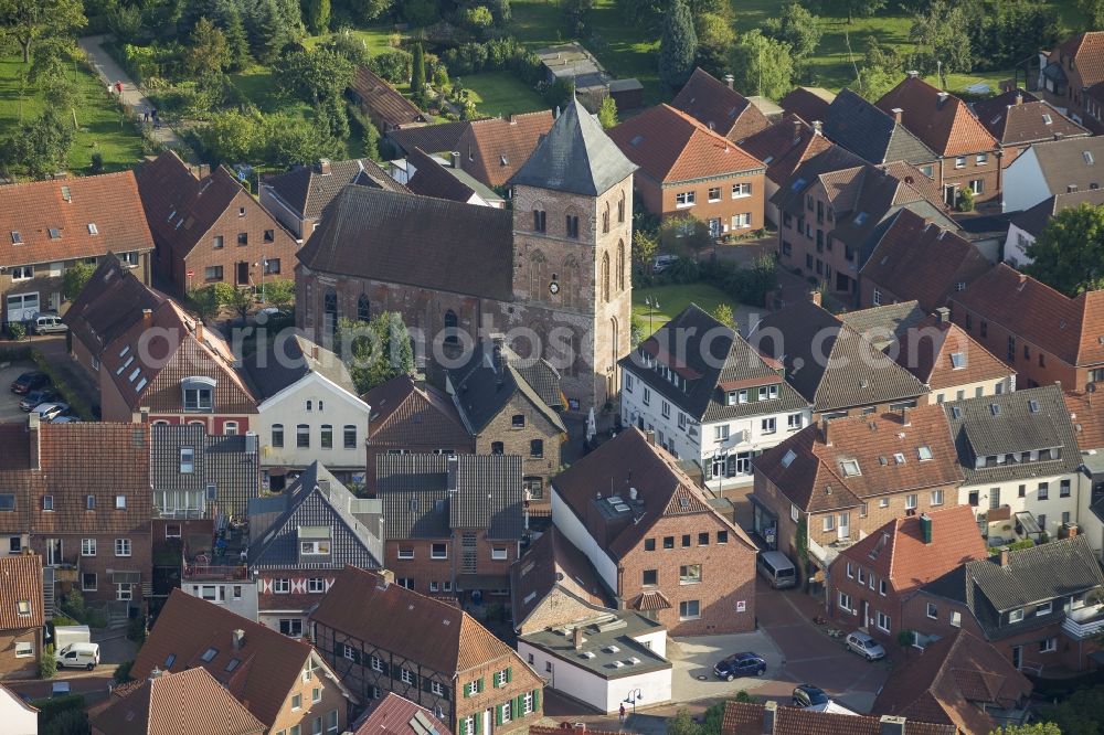 Schermbeck from above - The streets Burgstrasse and Mittelstrasse with the Church of St. George in Schermbeck in the Ruhr area in North Rhine-Westphalia