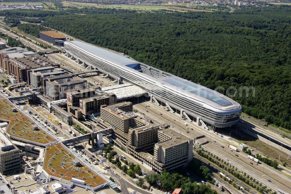 Aerial image Frankfurt am Main - View of the Business Center The Squair, formerly known as Airrail Center Frankfurt. The main investor for the futuristic project is the IVG Immobilien AG